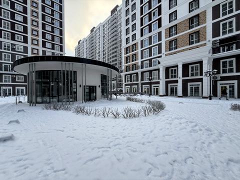 комерційна за адресою Михайла Максимовича вул. (Онуфрія Трутенка), (Будинок «Престон»)