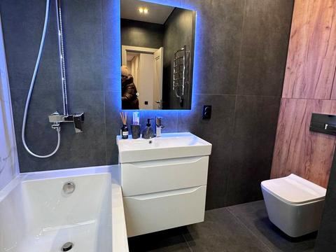 квартира за адресою Броварна вул., 14