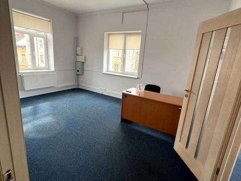 комерційна за адресою Львів, Джерельна вул., 41