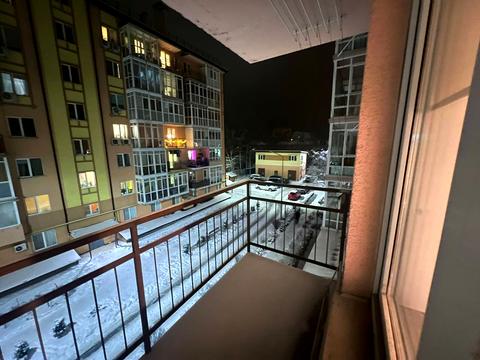 квартира за адресою Академіка Лебедєва вул., 1