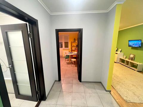 квартира за адресою Академіка Лебедєва вул., 1