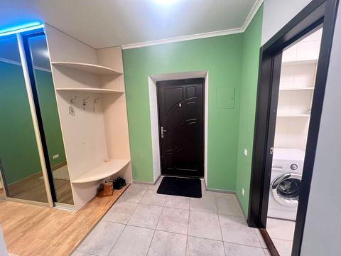 квартира за адресою Академіка Лебедєва вул., 1