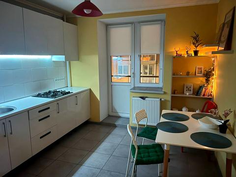 квартира за адресою Академіка Лебедєва вул., 1