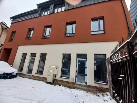 комерційна за адресою Богдана Хмельницького вул., 85