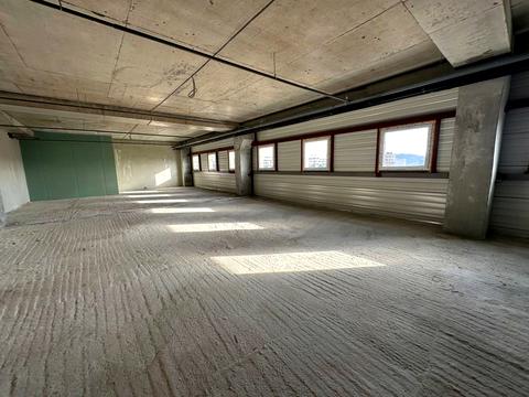 комерційна за адресою Гетьмана Івана Мазепи вул. (Топольна), 1