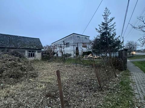 ділянка за адресою Центральна