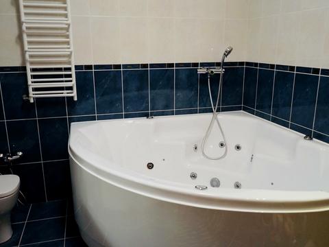 квартира за адресою Володимира Івасюка просп. (Героїв Сталінграду), 4