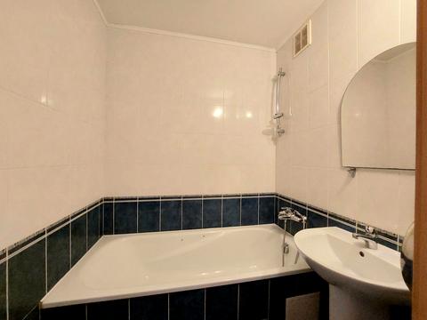 квартира за адресою Романа Шухевича просп. (Генерала Ватутіна), 8