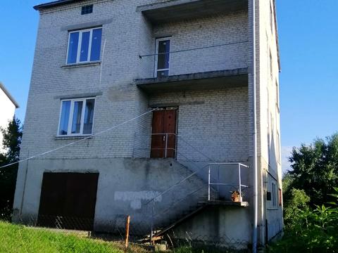 будинок за адресою Молодіжна вул., 10