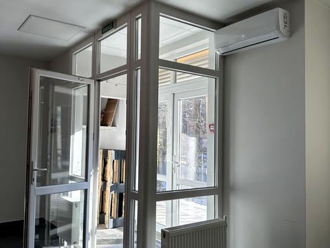 коммерческая по адресу Новосельского ул., 19