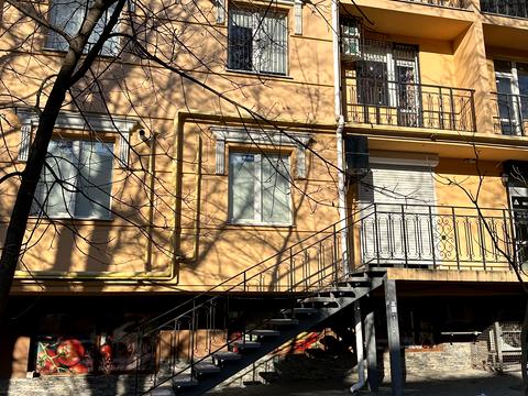 коммерческая по адресу Новосельского ул., 19