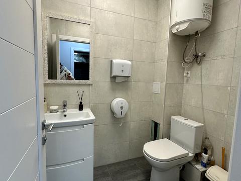 коммерческая по адресу Новосельского ул., 19