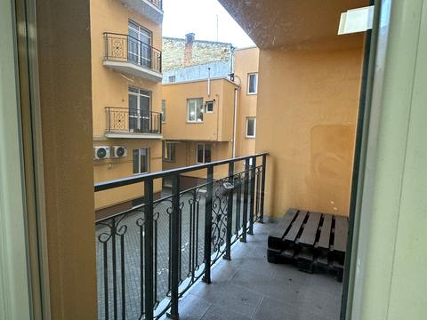 коммерческая по адресу Новосельского ул., 19