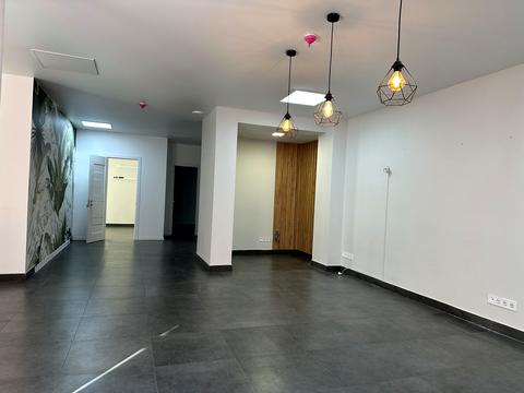 коммерческая по адресу Новосельского ул., 19