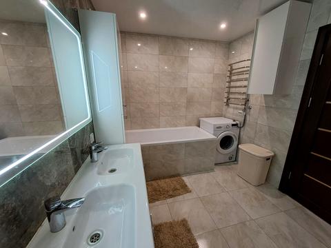 будинок за адресою Богдана Хмельницького вул.