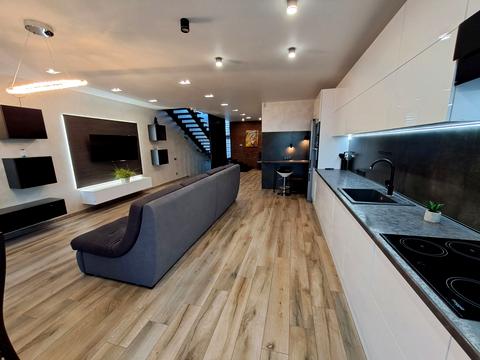 будинок за адресою Богдана Хмельницького вул.