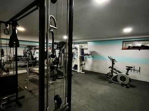 комерційна за адресою Петра Лінтура вул., 10