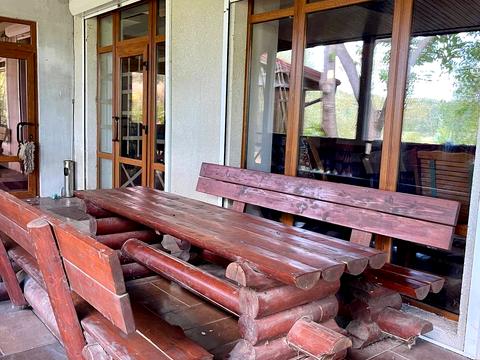 комерційна за адресою Низова, 2д