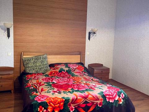 комерційна за адресою Низова, 2д