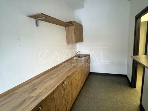 комерційна за адресою Казимира Малевича вул. (Боженка), 86