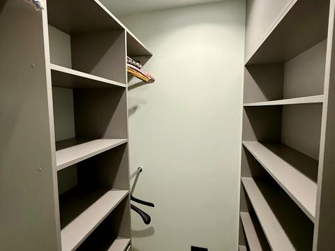 квартира за адресою Вільгельма Котарбінського вул. (Миколи Кравченка), 24