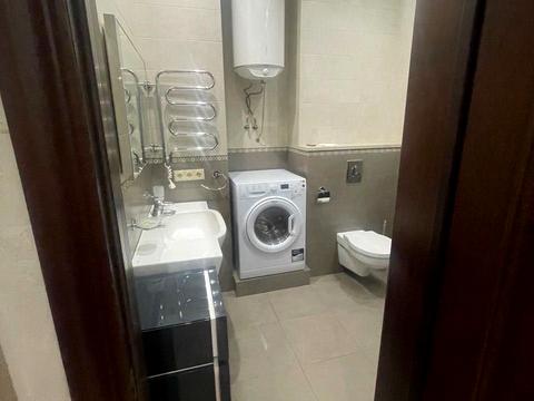 квартира за адресою Андрія Верхогляда вул. (Михайла Драгомирова), 20