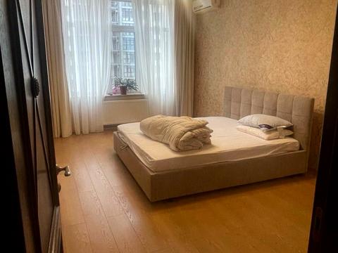 квартира за адресою Андрія Верхогляда вул. (Михайла Драгомирова), 20