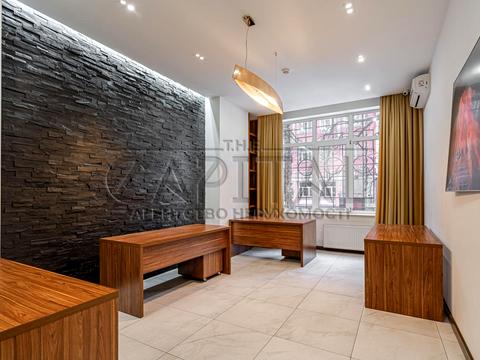 комерційна за адресою Київ, Полтавська вул., 10