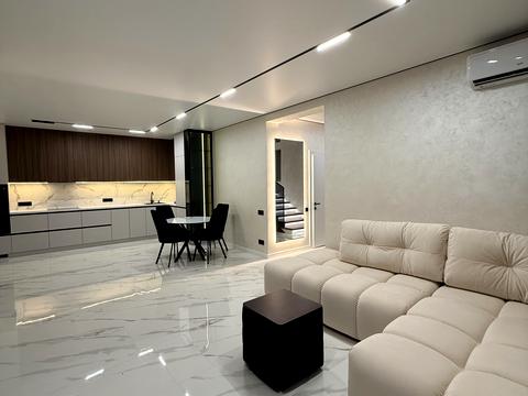 будинок за адресою с. Крихівці, 16 Липня вул.