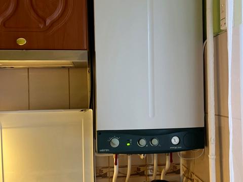 квартира за адресою Довженка вул., 14