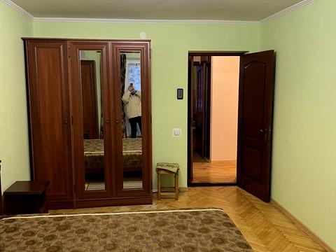 квартира за адресою Довженка вул., 14