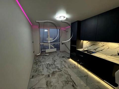 квартира за адресою Дніпровська набережна вул., 15-К