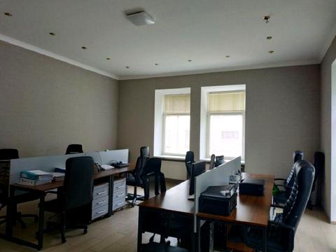 комерційна за адресою Воздвиженська вул., 21/23