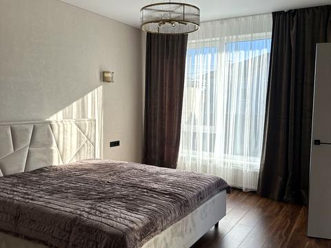 будинок за адресою Набережна