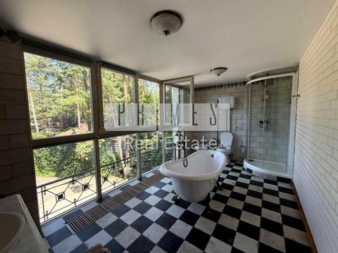 будинок за адресою Лісова вул.