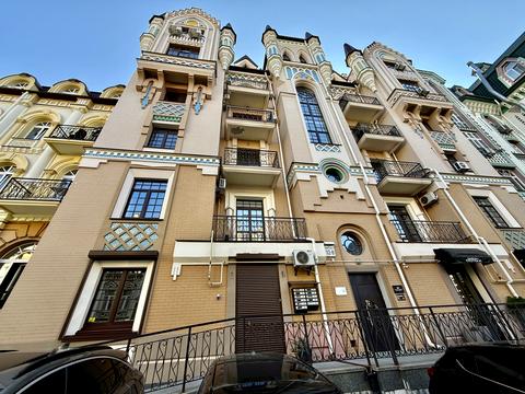 комерційна за адресою Кожум'яцька вул., 12-В