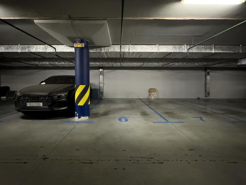 паркомісце за адресою Миколи Бажана просп., 1-б