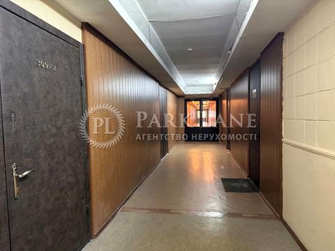 комерційна за адресою Богдана Гаврилишина вул. (Ванди Василевської), 7