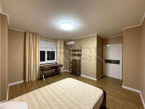 квартира за адресою Ревуцького вул., 9