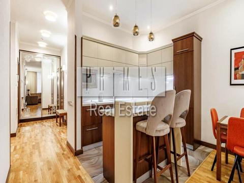 квартира за адресою Андрія Верхогляда вул. (Михайла Драгомирова), 16-Б