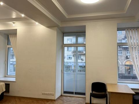 комерційна за адресою Велика Васильківська вул. (Червоноармійська), 47