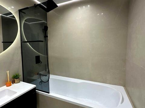 квартира за адресою Романа Левицького вул., (Будинок 2)