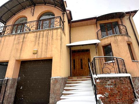 будинок за адресою Приязна вул., 2