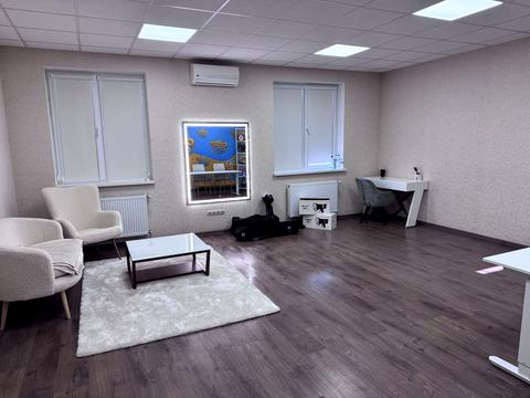 комерційна за адресою Січових Стрільців, 144