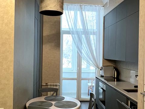 квартира за адресою Шовковична вул., 10