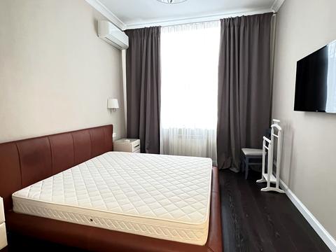 квартира за адресою Шовковична вул., 10