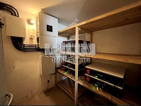 дом по адресу Достоинства ул. (Жертв Революції)