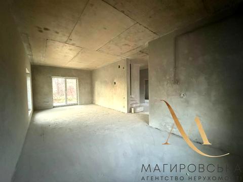 будинок за адресою с. Зимна Вода, Чупринки, 10