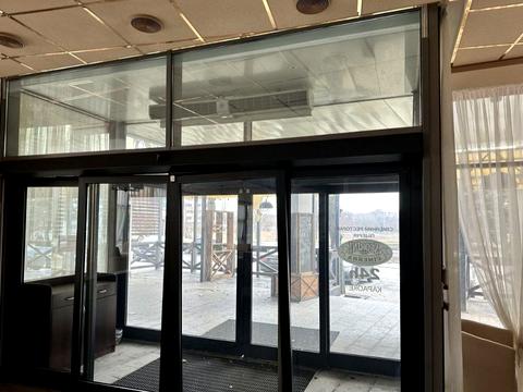 комерційна за адресою Науки просп. (Леніна), 27б