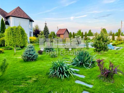 дом по адресу Ивана Франко ул. (Комунарська)